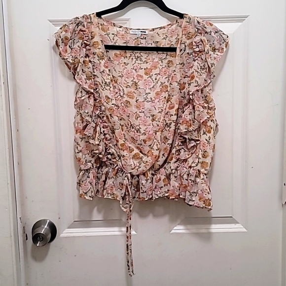 FASHION NOVA WOMEN'S PLUS SIZE RUFFLE MY EGO FLORAL BLOUSE IVORY/COMBO SIZE  2XL - Picture 2 of 8